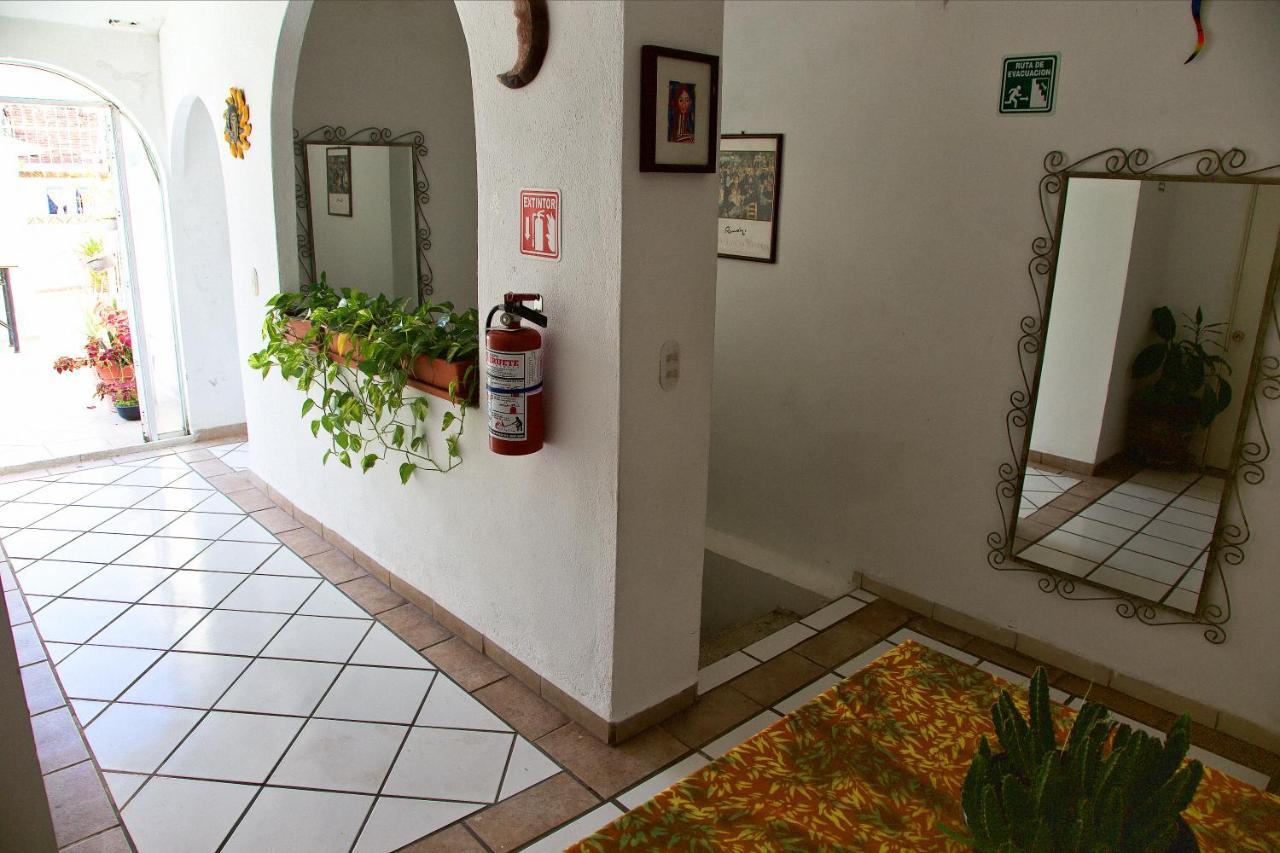 Alexandross Hostel Puerto Vallarta Ngoại thất bức ảnh