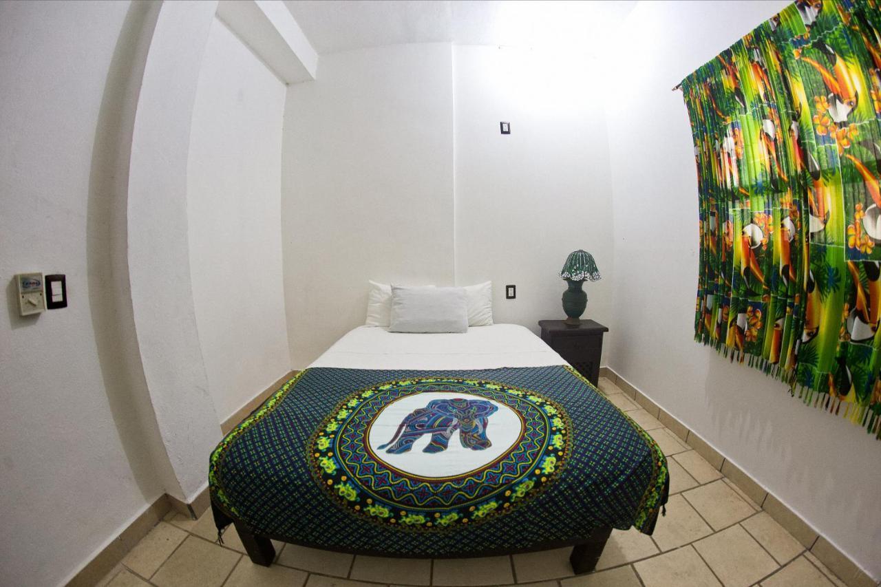 Alexandross Hostel Puerto Vallarta Phòng bức ảnh